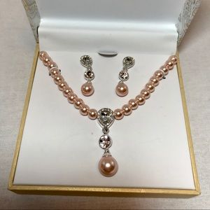 Cubic Zirconia Pearl Lariat Necklace Earrings Set